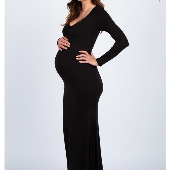Pinkblush Dresses & Skirts - PinkBlush Black Long Sleeve Photoshoot Maternity Dress/Gown